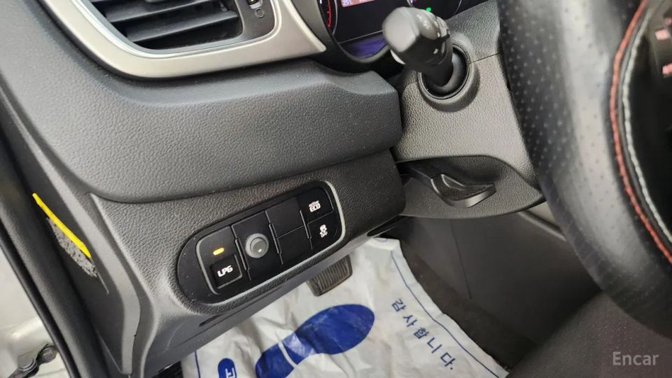 Kia Carens