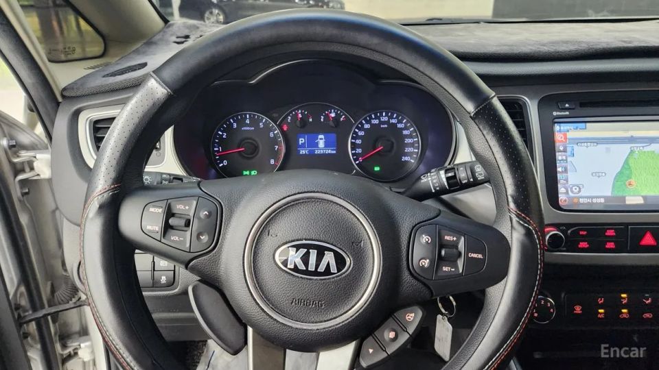 Kia Carens