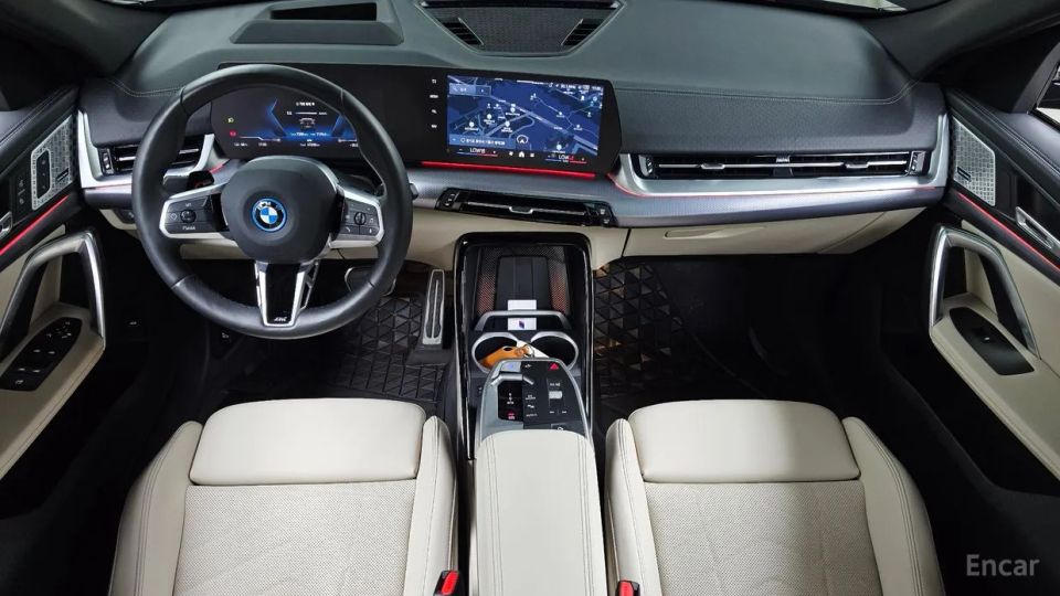 BMW IX2