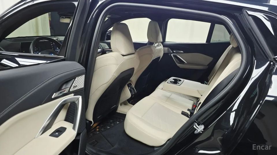 BMW IX2