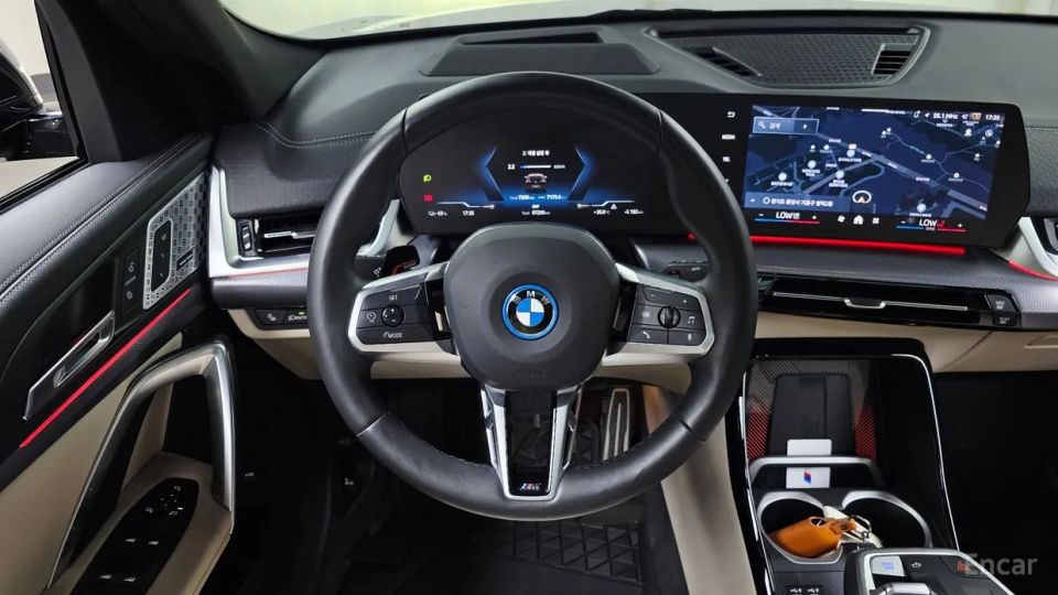 BMW IX2