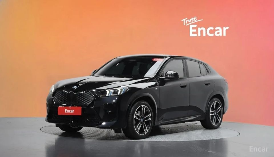 BMW IX2