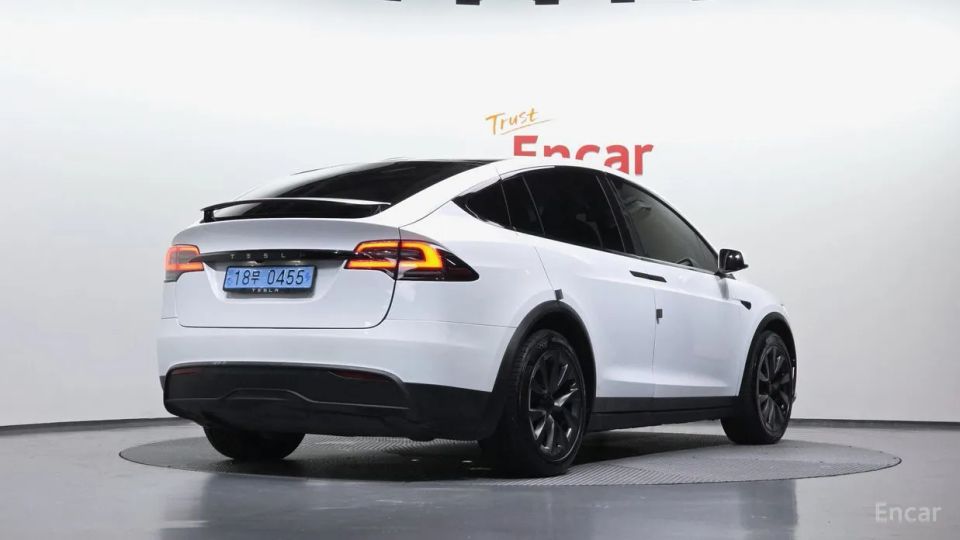 Tesla model-x