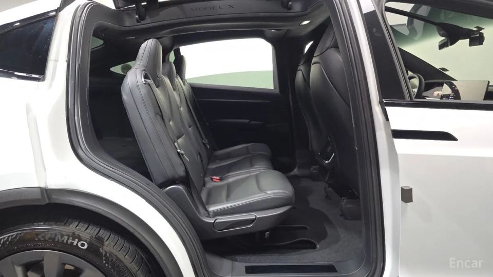 Tesla model-x