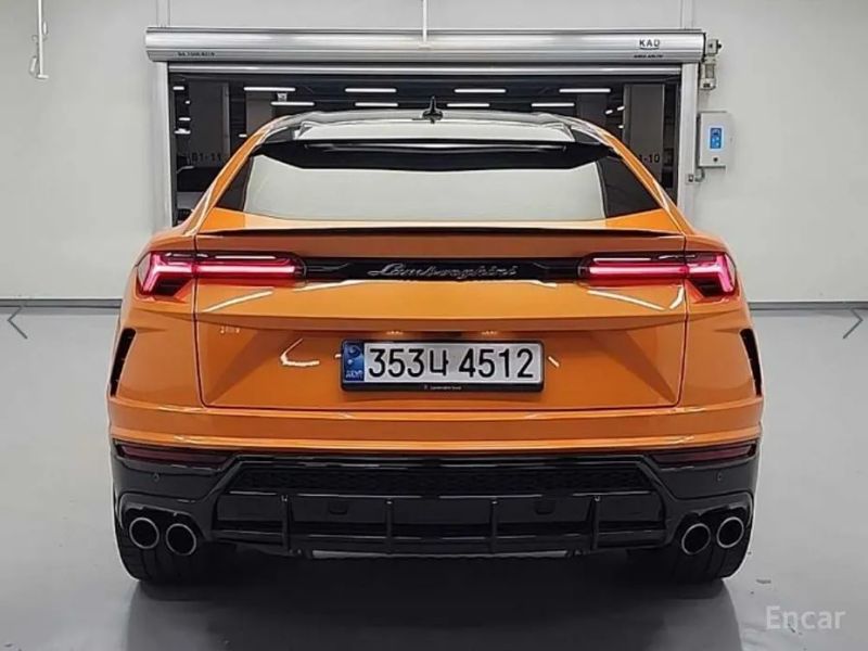 Lamborghini urus