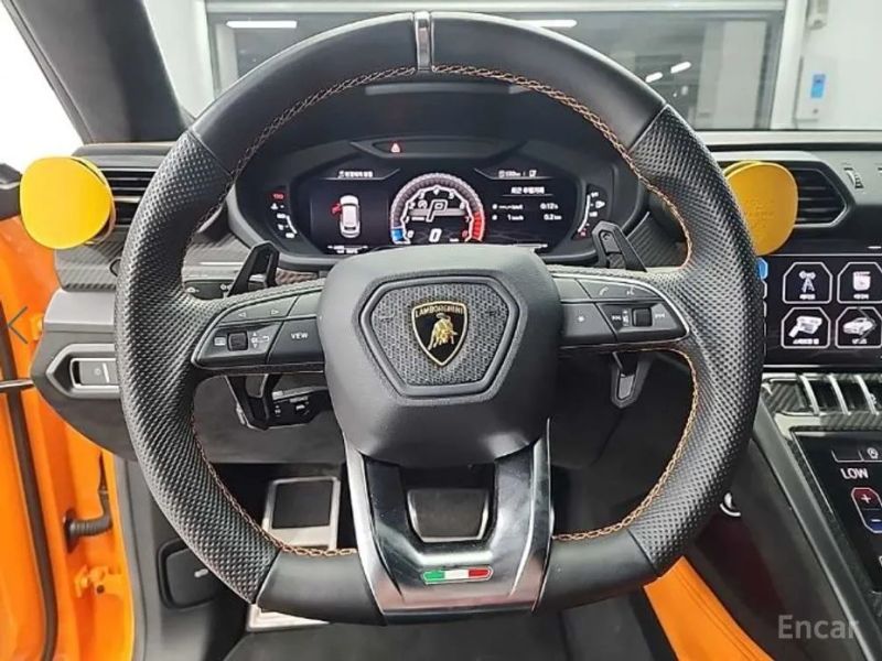 Lamborghini urus
