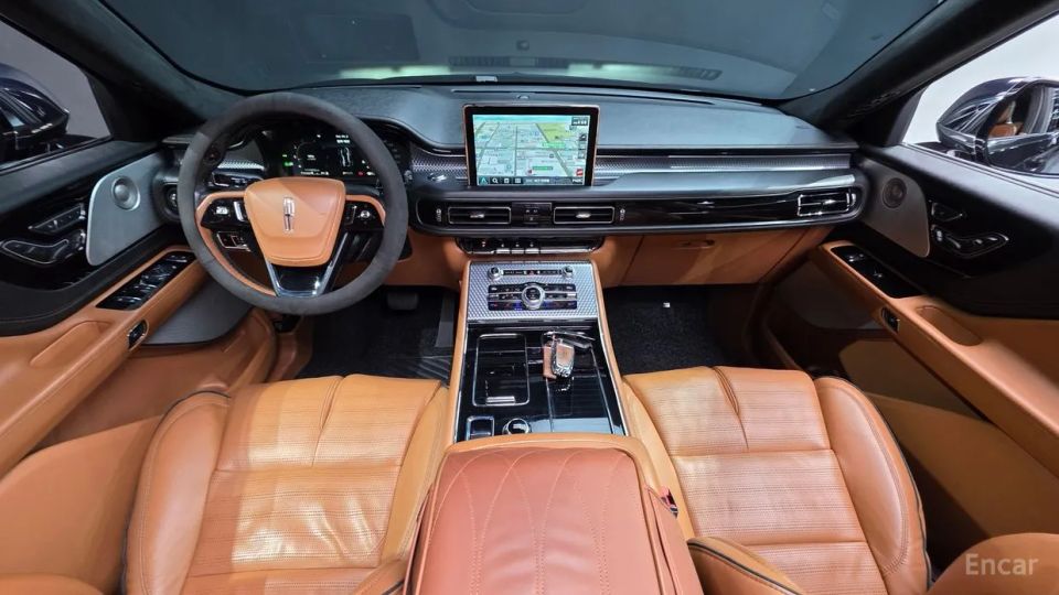 Lincoln Aviator