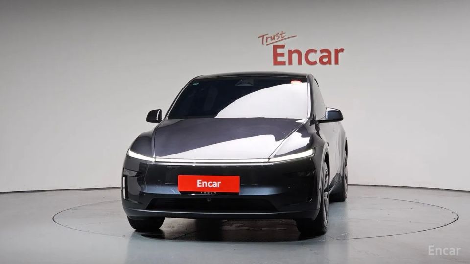 Tesla model-y