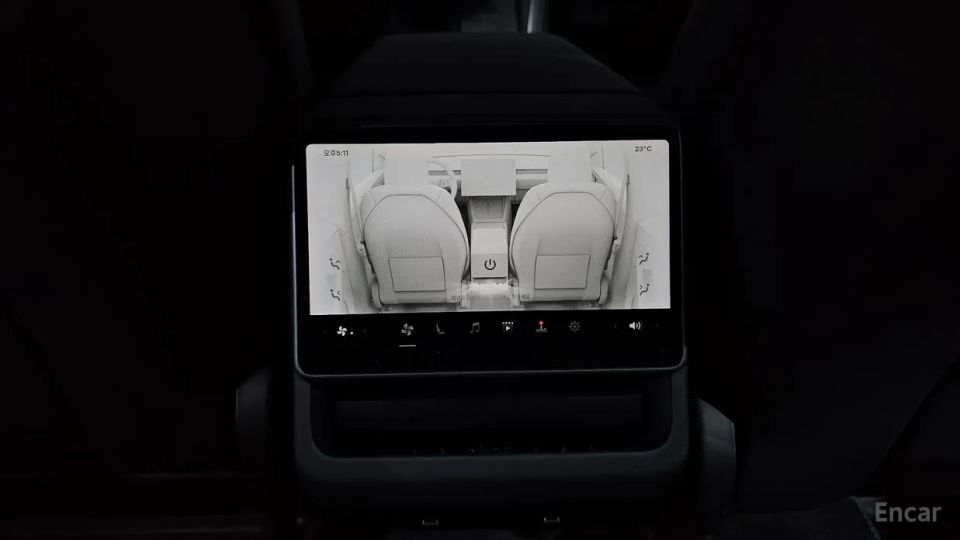 Tesla model-y