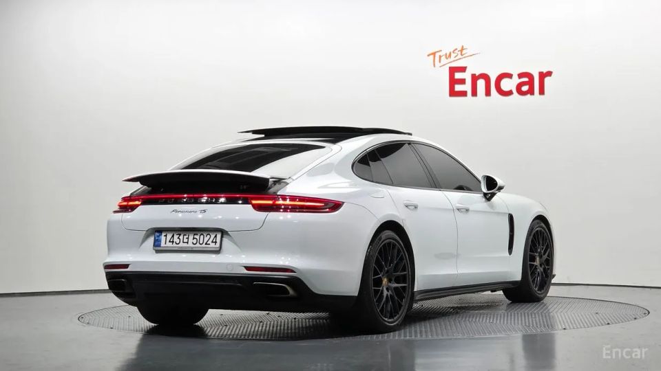 Porsche Panamera