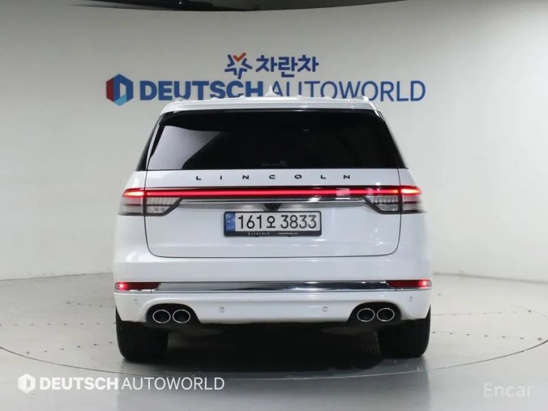Lincoln Aviator