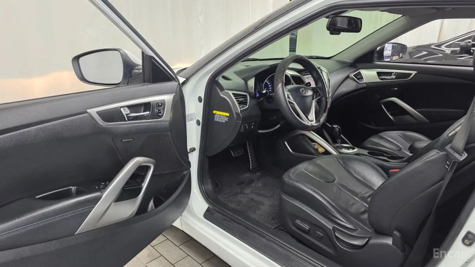 Hyundai Veloster