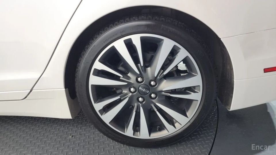 Lincoln MKZ