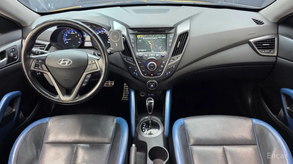 Hyundai Veloster