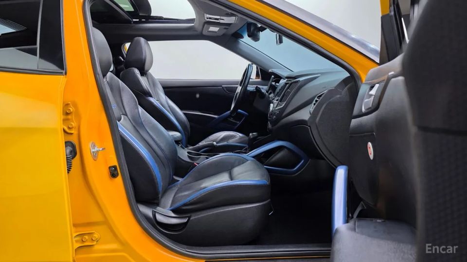 Hyundai Veloster