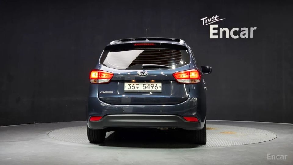 Kia Carens