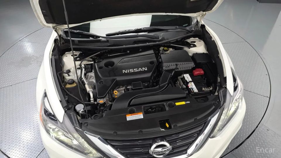 Nissan altima