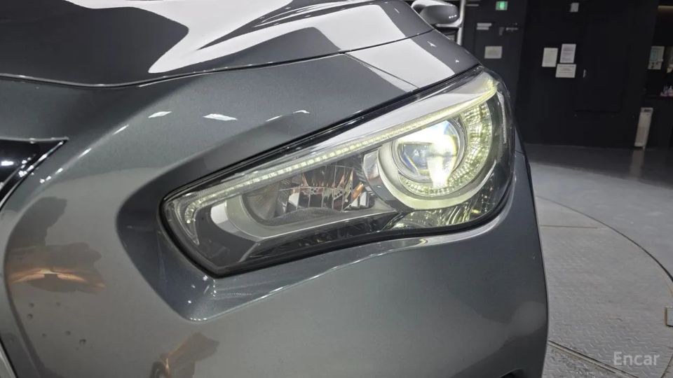 Infiniti Q50