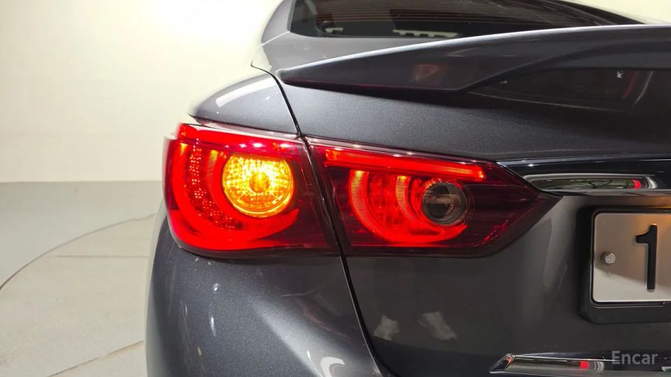 Infiniti Q50