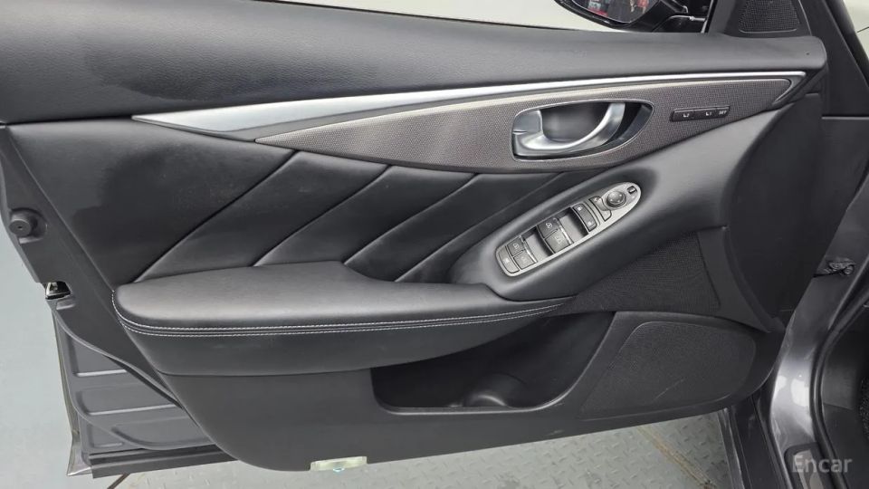 Infiniti Q50