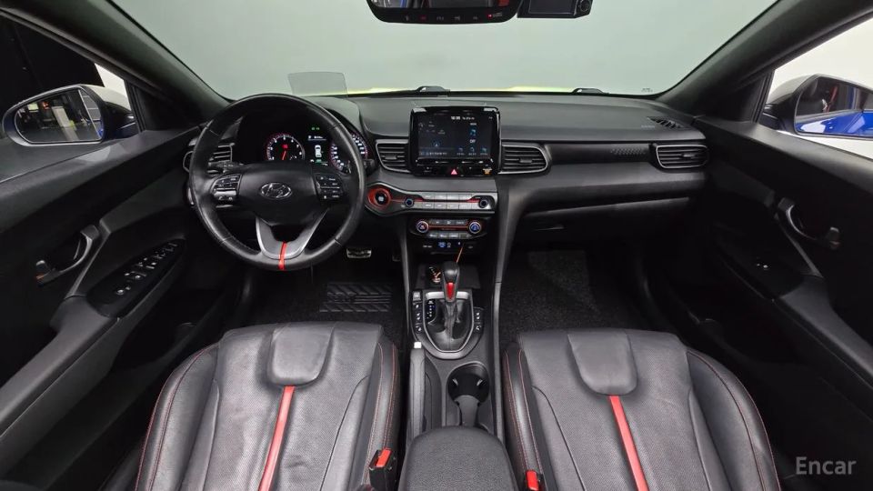 Hyundai Veloster