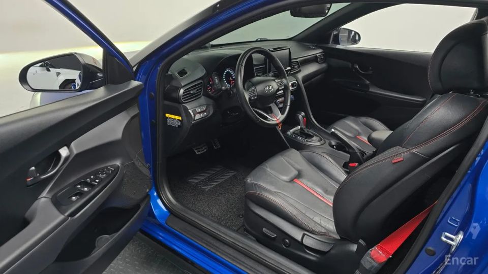 Hyundai Veloster