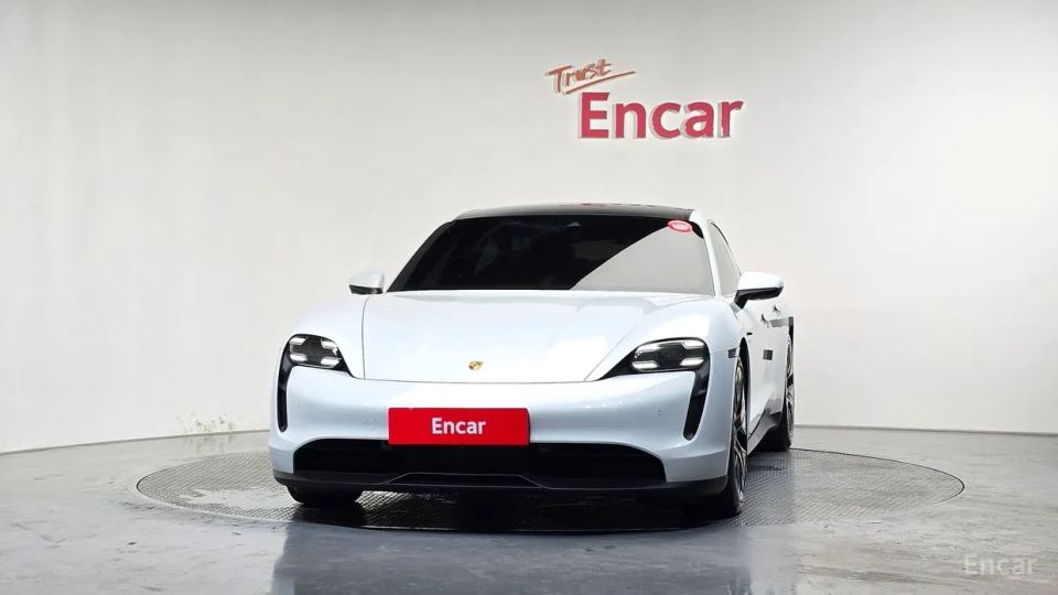 Porsche Taycan