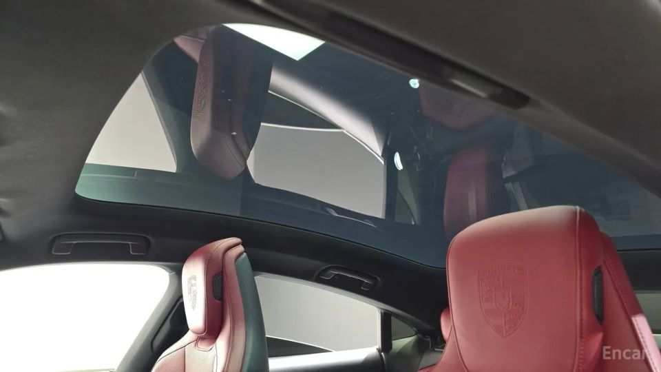 Porsche Taycan