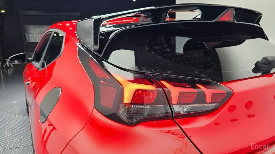 Hyundai Veloster