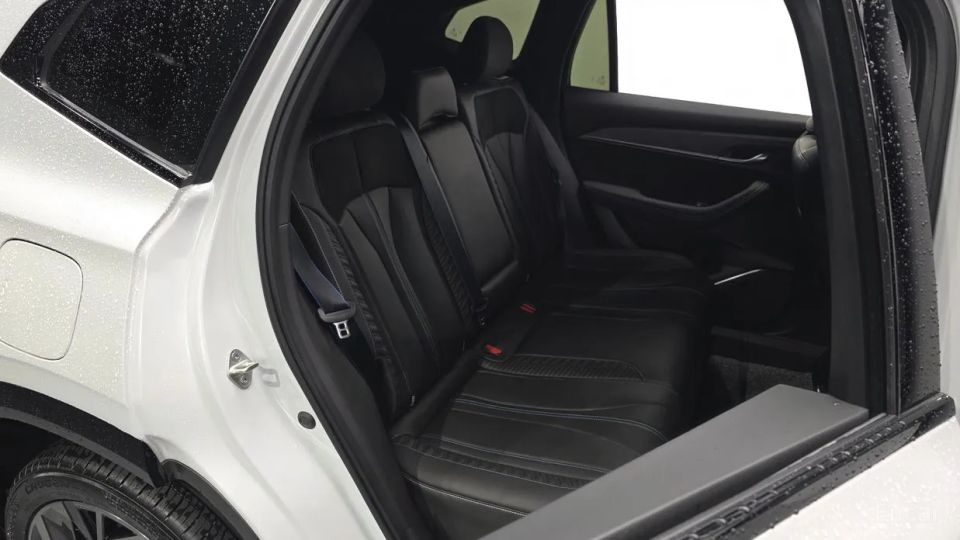 Renault-KoreaSamsung Grand Koleos