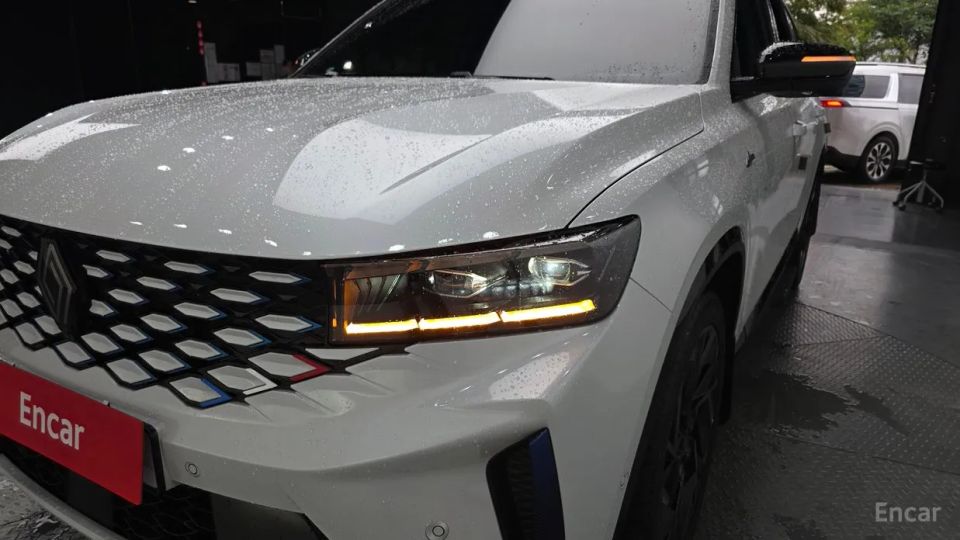 Renault-KoreaSamsung Grand Koleos