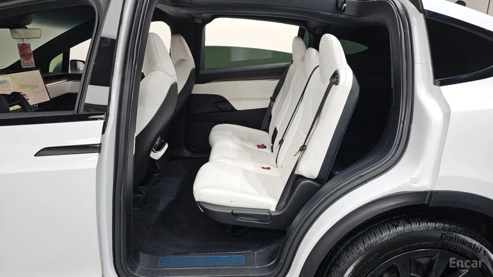 Tesla model-x