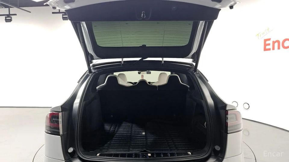 Tesla model-x