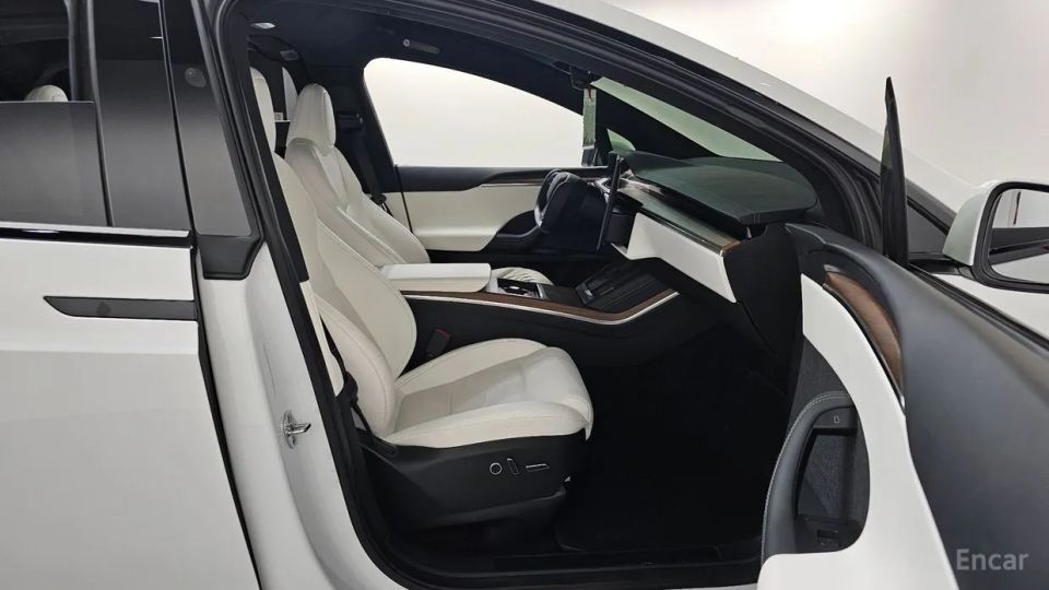 Tesla model-x