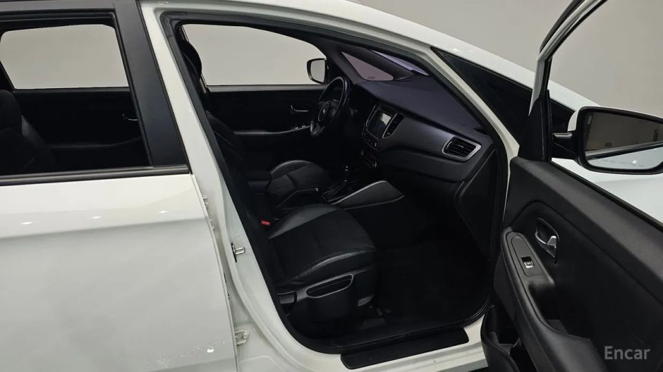 Kia Carens