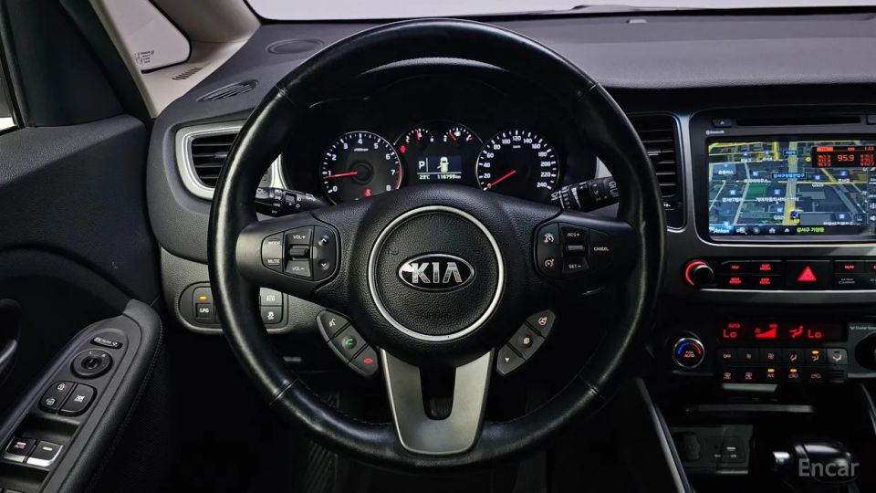 Kia Carens