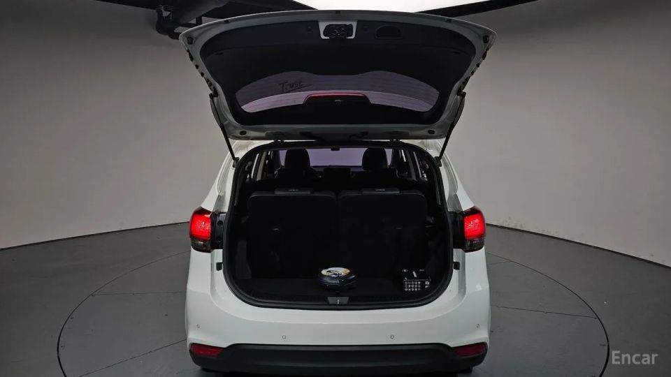 Kia Carens