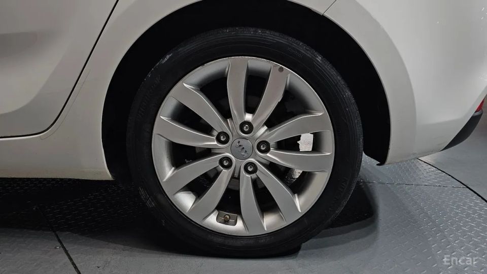 Kia Carens
