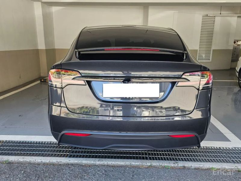 Tesla model-x