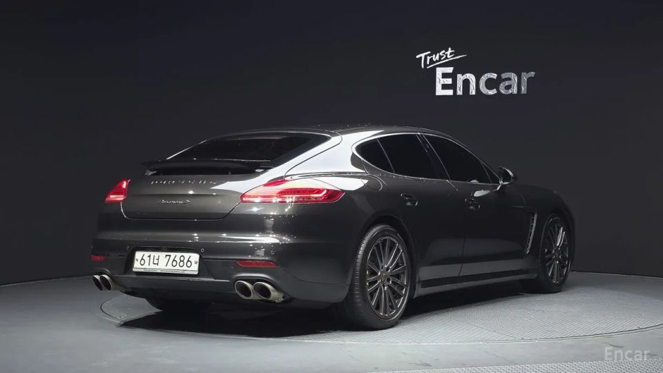 Porsche Panamera