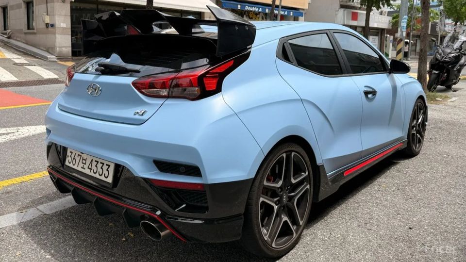 Hyundai Veloster
