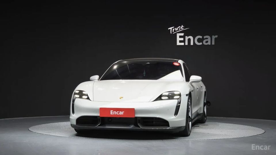 Porsche Taycan