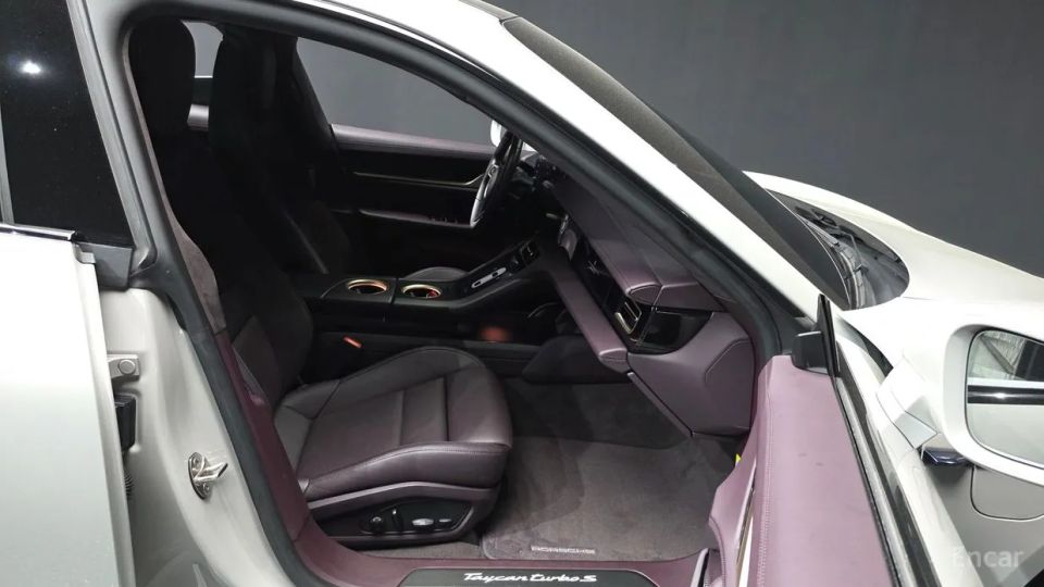 Porsche Taycan