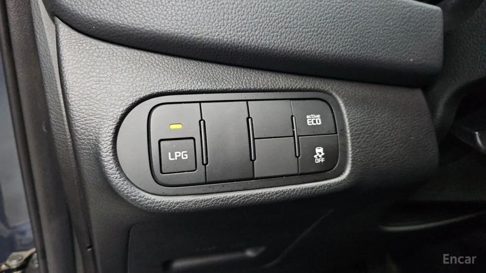 Kia Carens