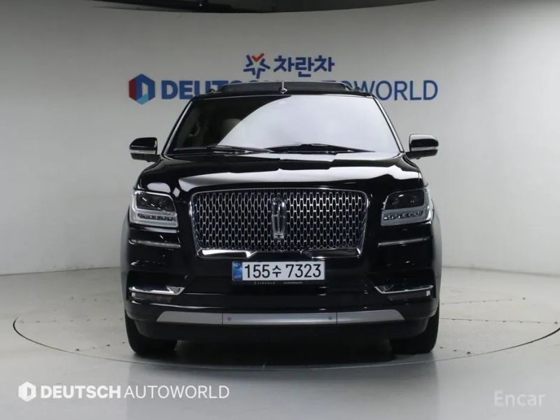 Lincoln Navigator