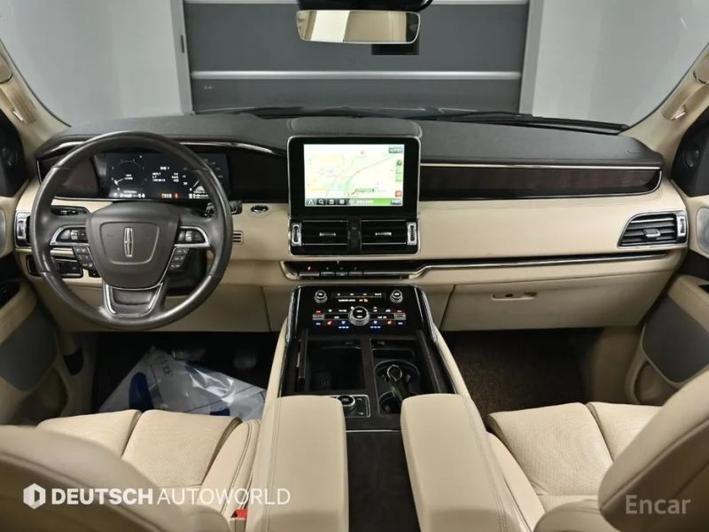 Lincoln Navigator