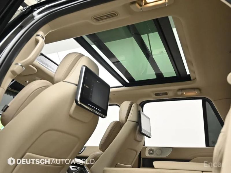 Lincoln Navigator