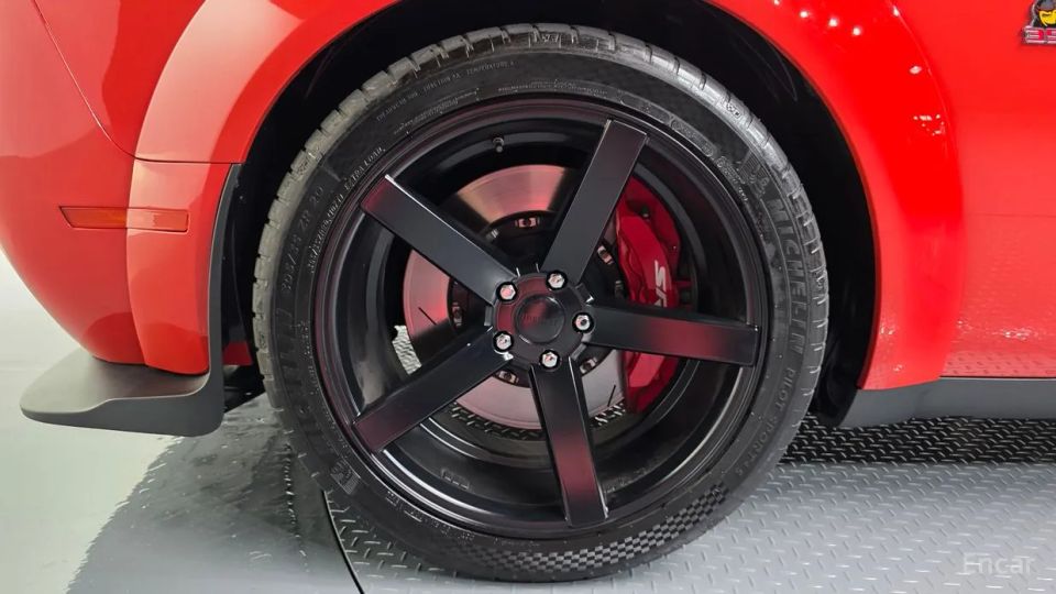 Dodge challenger