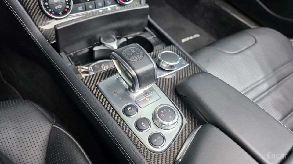 Mercedes-Benz SL-Class
