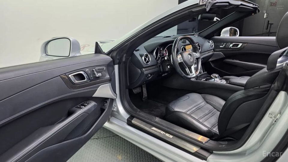 Mercedes-Benz SL-Class